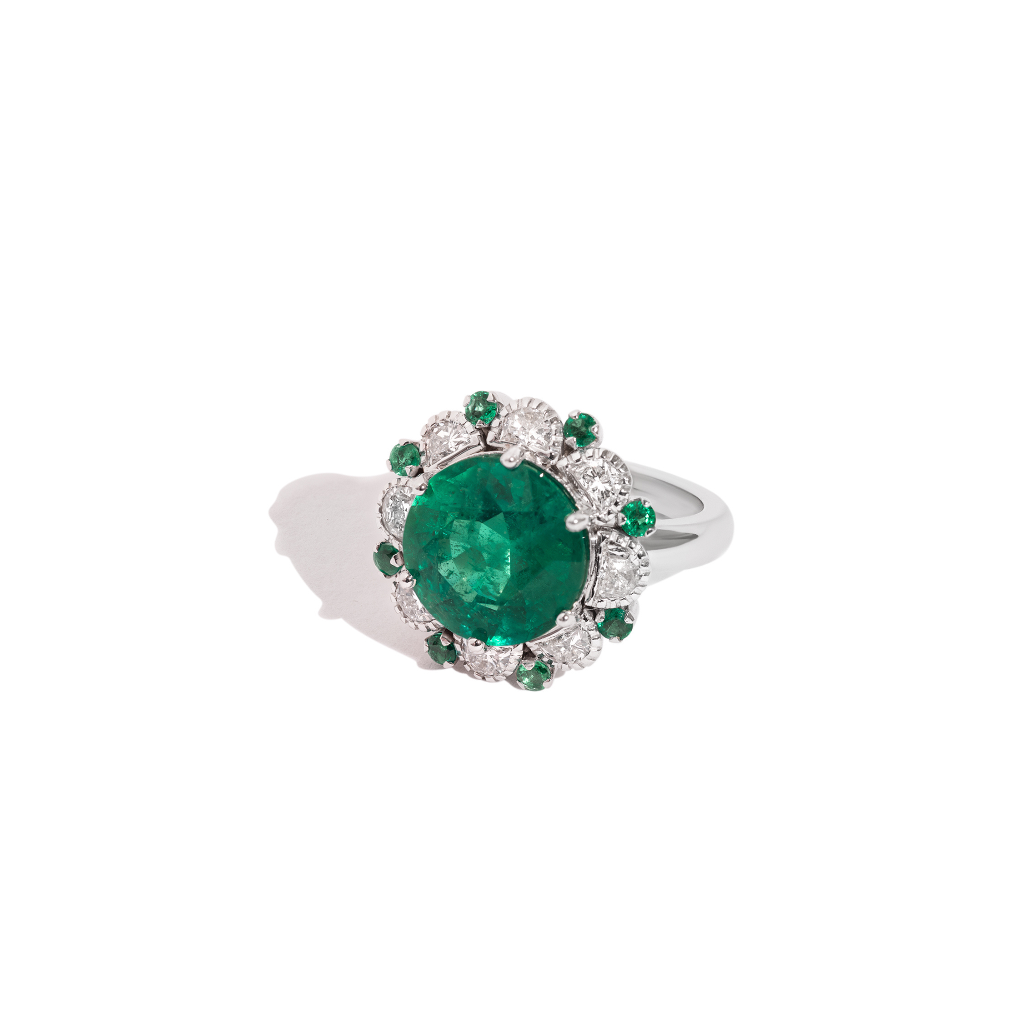 ROUND EMERALD AND MOON DIAMOND RING