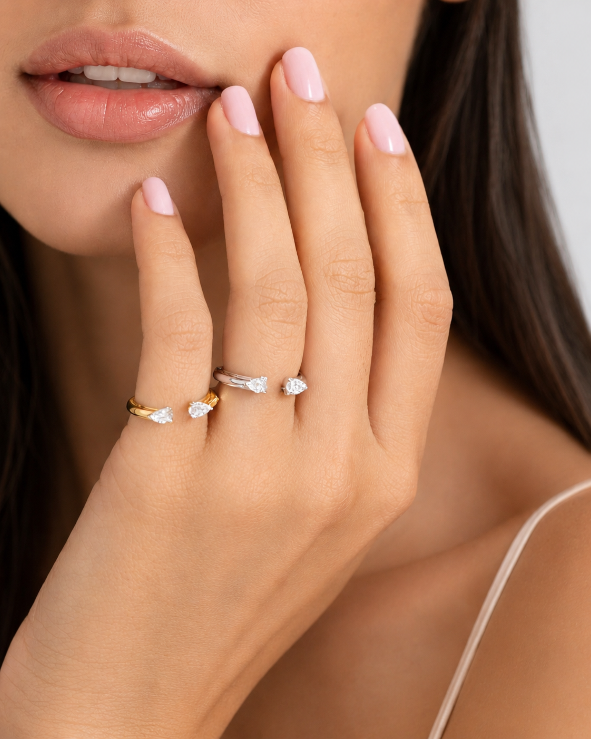 Modern Love Ring detail – diamond solitaire ring in 18k white gold – Shruti Sushma