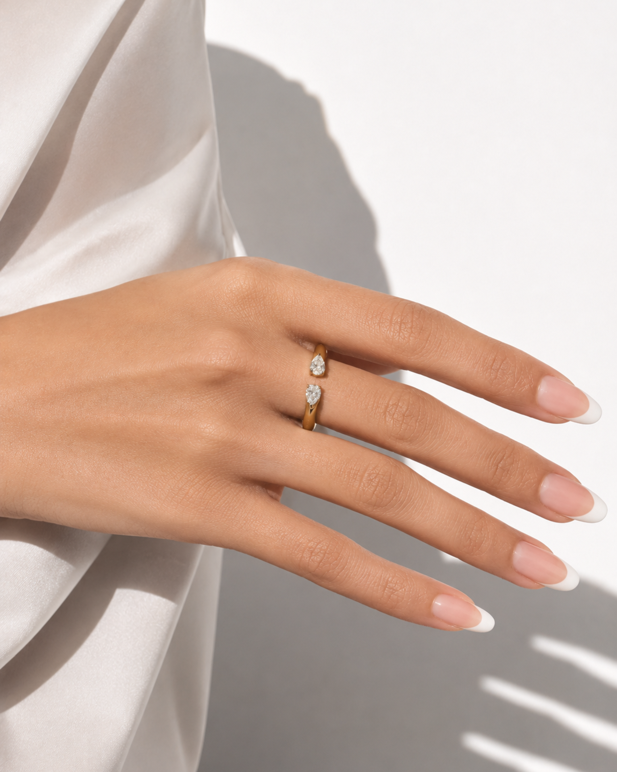 Modern Love Ring Yellow Gold detail – diamond ring in 18k yellow gold by Shruti Sushma
