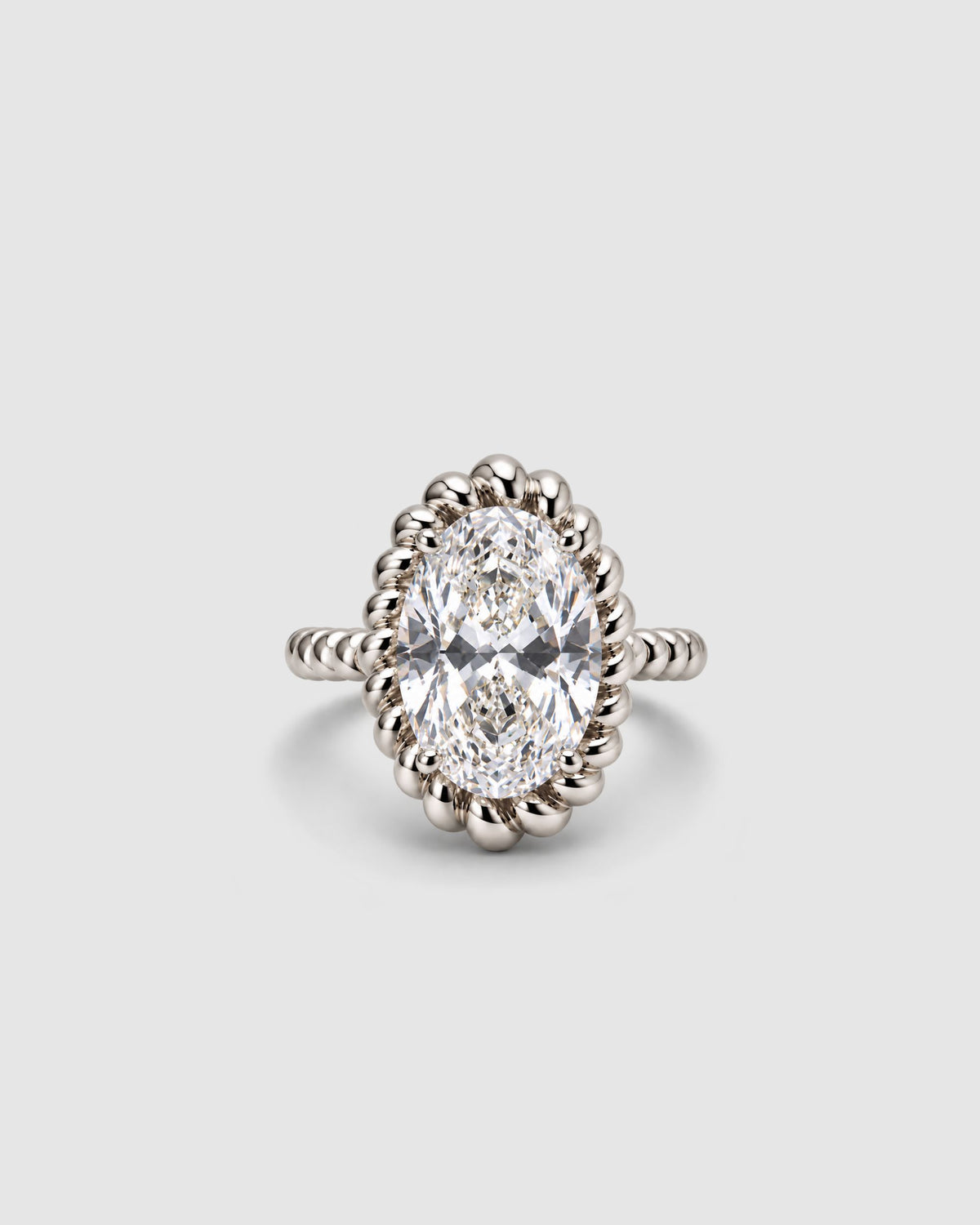 Fil d'Or Oval Diamond Ring