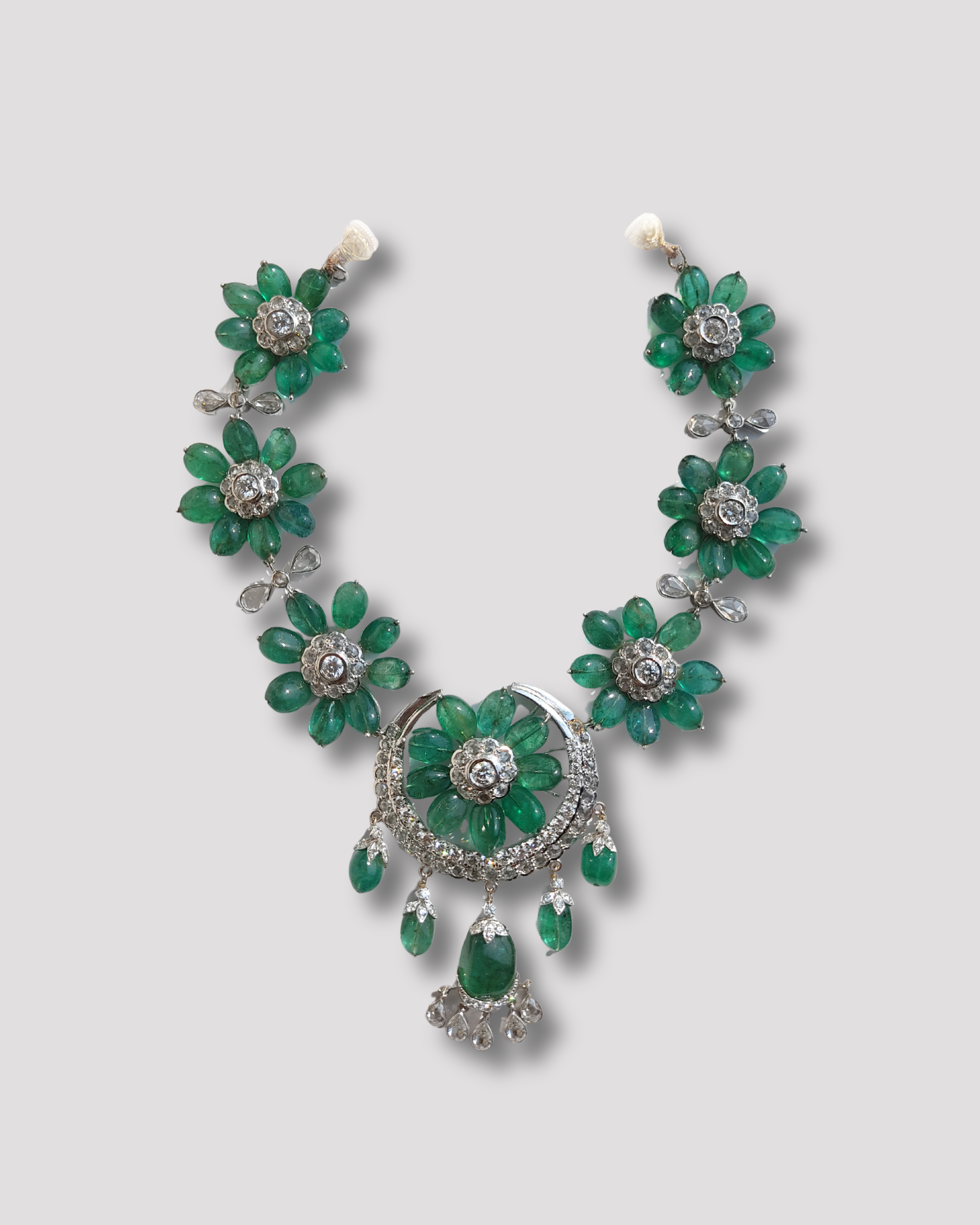 EMERALD BLOOM NECKLACE